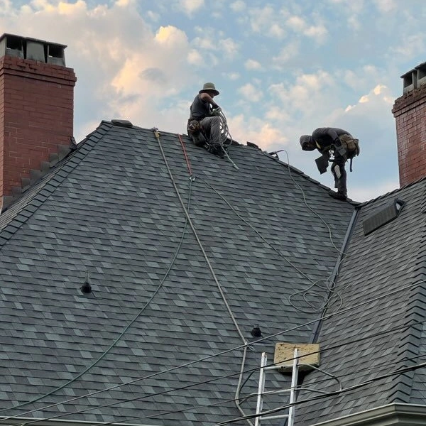 hiring local roofing contractor, Vancouver